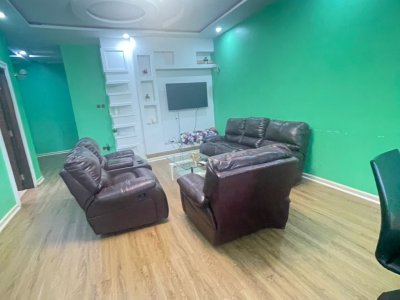 BEL APPARTEMENT MEUBLE A AVEPOZO